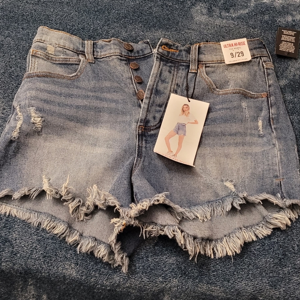 Ultimately high rise shorts